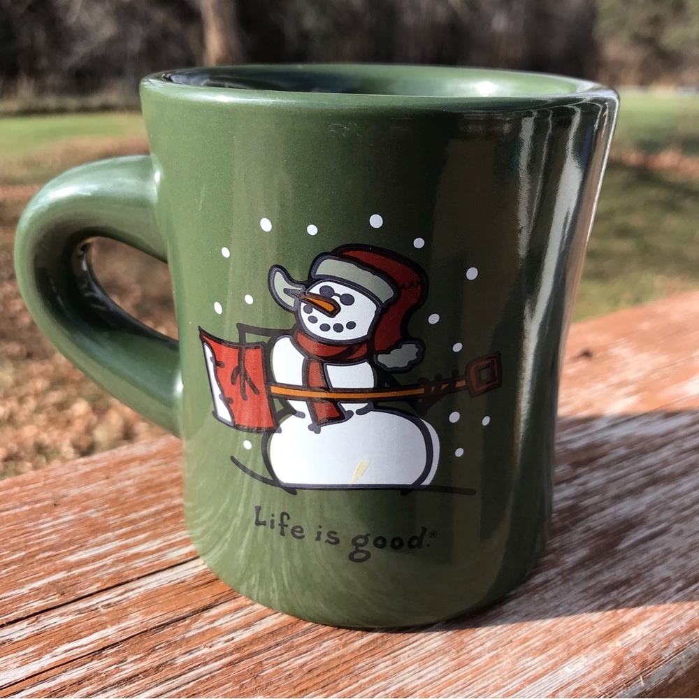 Life is Good Snowman Design Green Mug Holidays coffee hot chocolate
